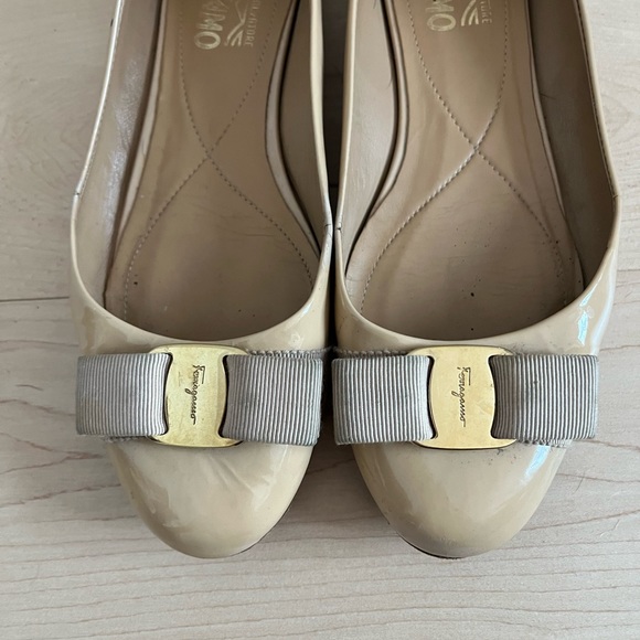 Salvatore Ferragamo Patent Leather Vara Ballet Flats - Picture 4 of 5
